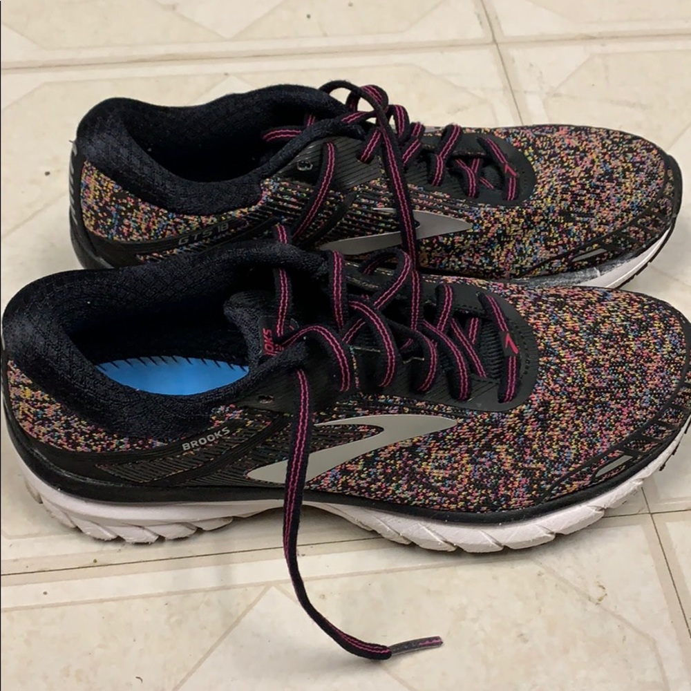 Brooks adrenaline GTS 18